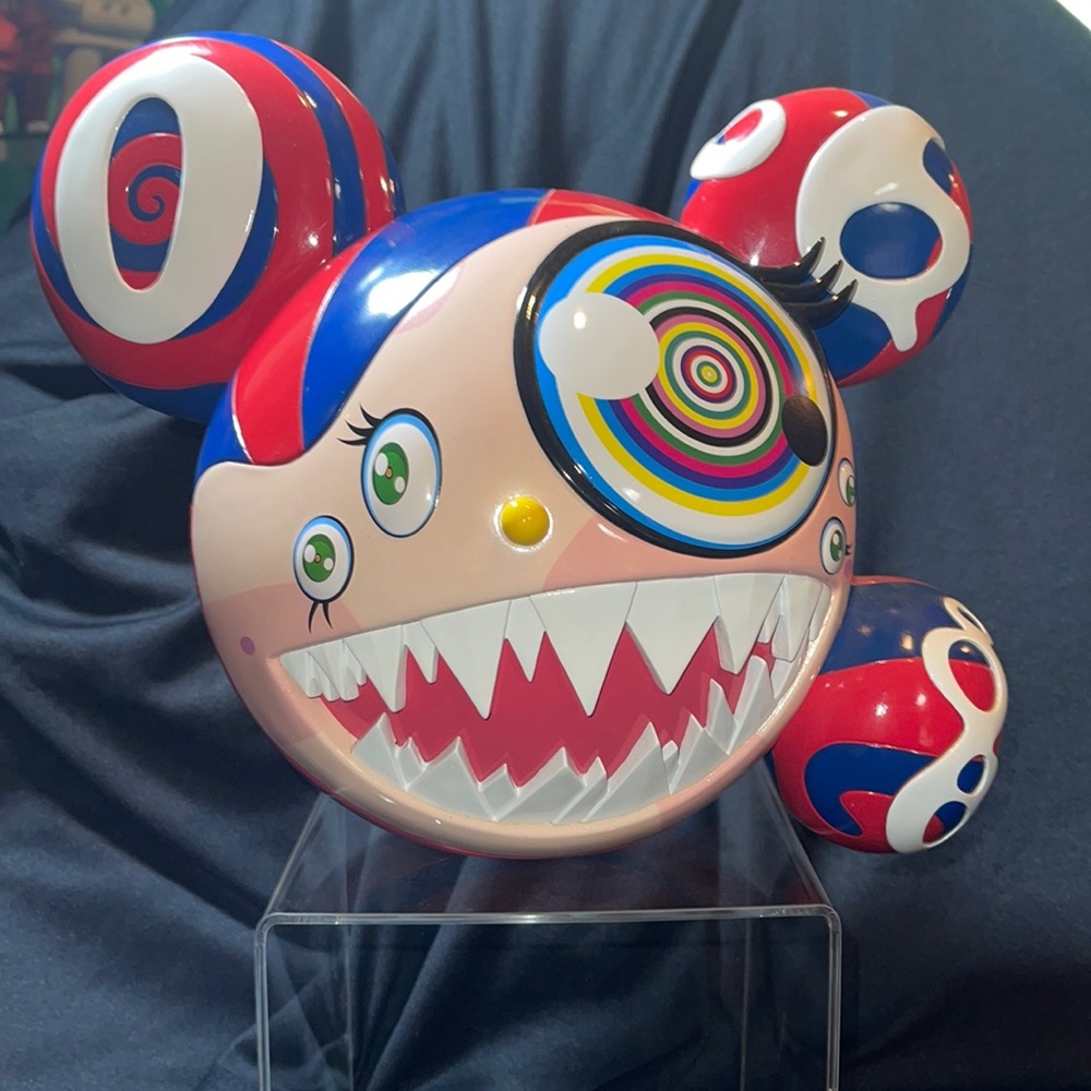NIB Takashi Murakami × ComplexCon Mr.DOB Figure by BAI
T × SWITCH Collectibles